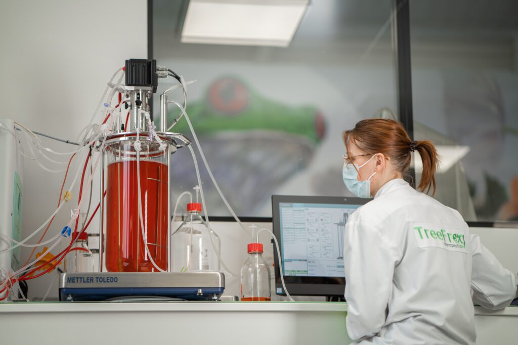 TreeFrog's 10 L bioreactor for the mass production of stem cells.